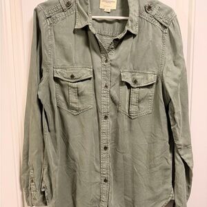 American Eagle Outfitters Olive Casual Shirt